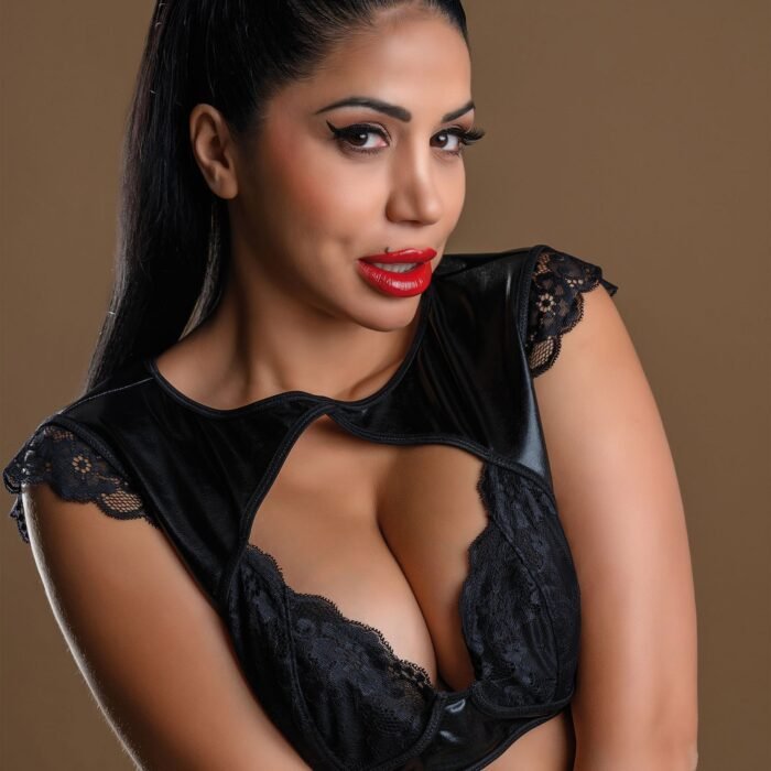 75360_BLACK_01.jpg 75360_BLACK_01.jpg