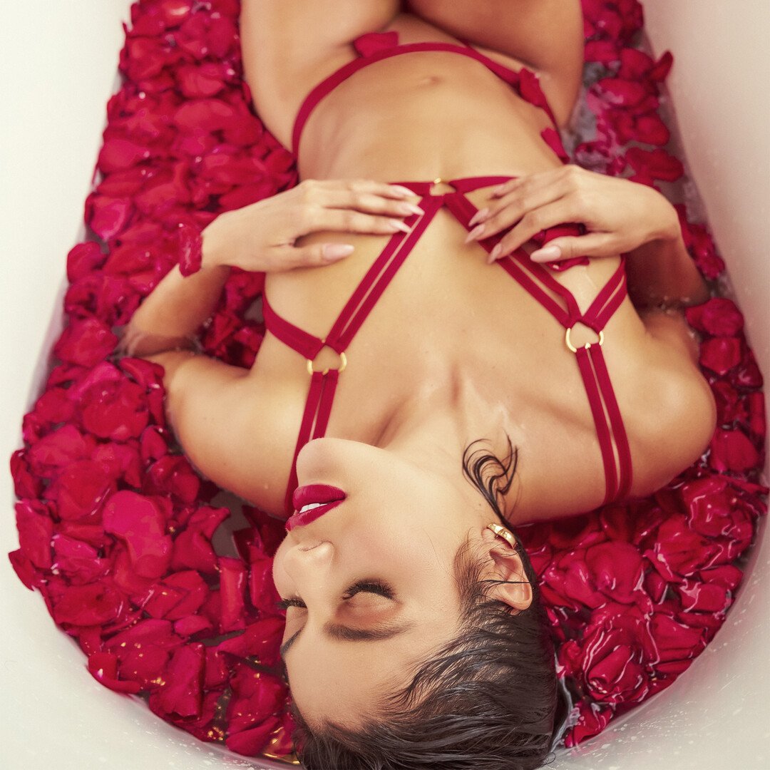 Heartstroke - Two Piece Set - L/XL - Red 5