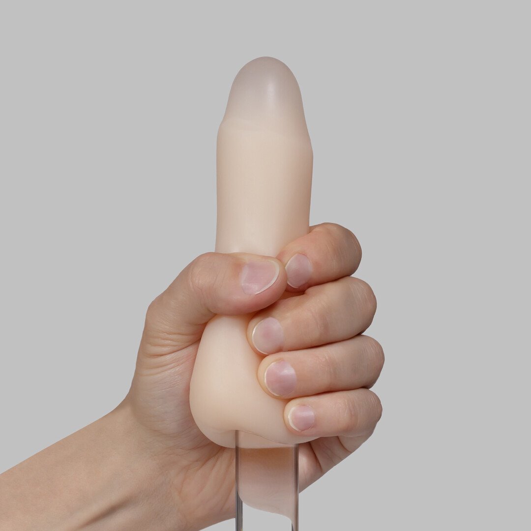 Ezy Egg - Masturbator Egg - Mouth - Red 6