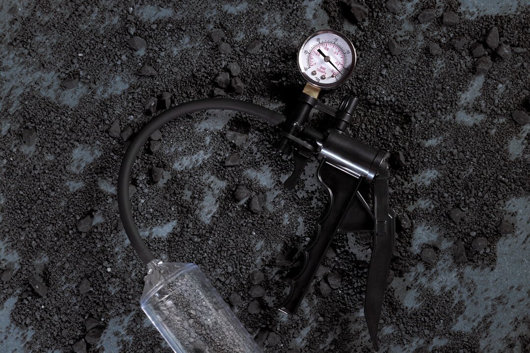 Elite Beginner Pump with PSI Gauge 6
