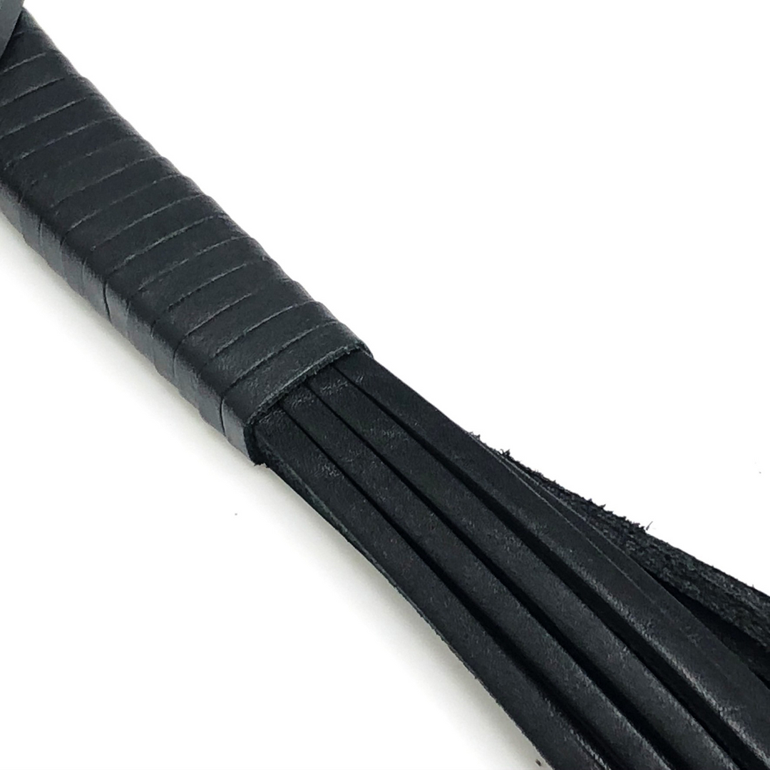 Martinet with Leather Strings - 43 cm - Black 2